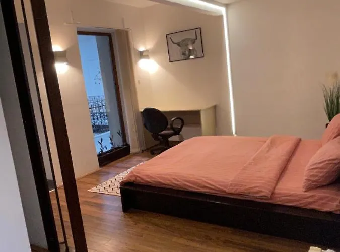 Savoya5 Old Citycenter Selfcheckin Workspacestudio *